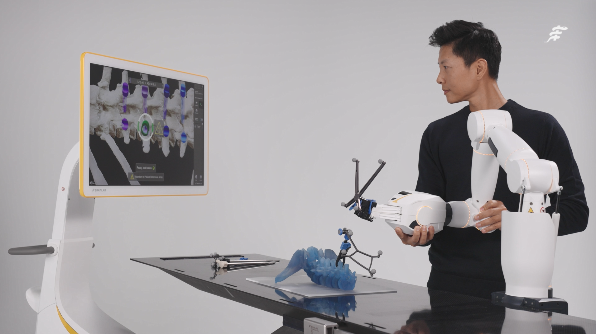 Cirq® for Spinal: Robotic Surgery Solution | Brainlab